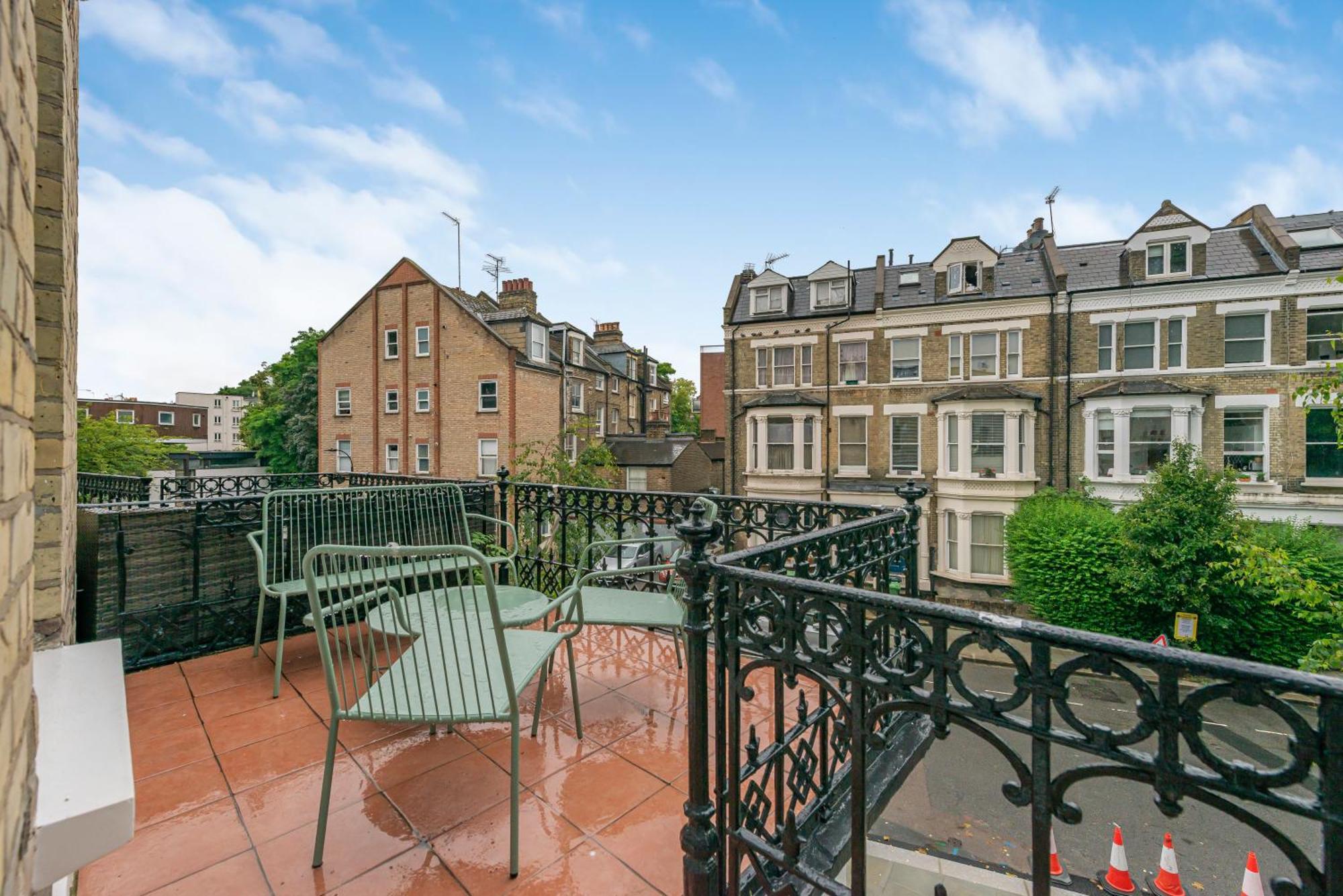 Luxury 3 Bed Apartment With Balcony In Kensington Olympia Londýn Exteriér fotografie